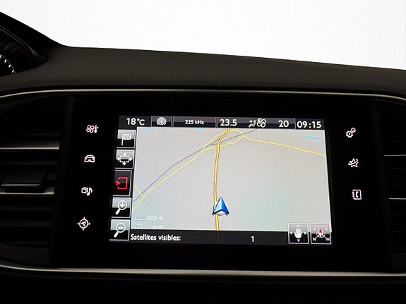 Peugeot 308 SW 15 of 29