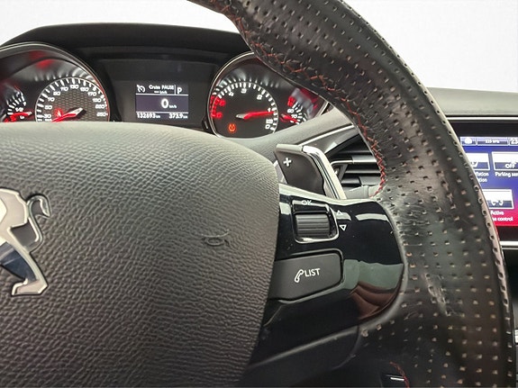 Peugeot 308 SW 20 of 29