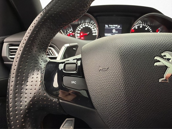 Peugeot 308 SW 18 of 29