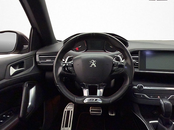 Peugeot 308 SW 11 of 29