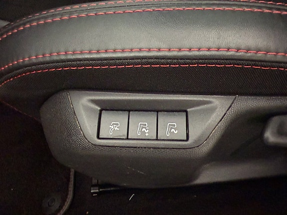 Peugeot 308 SW 13 of 29