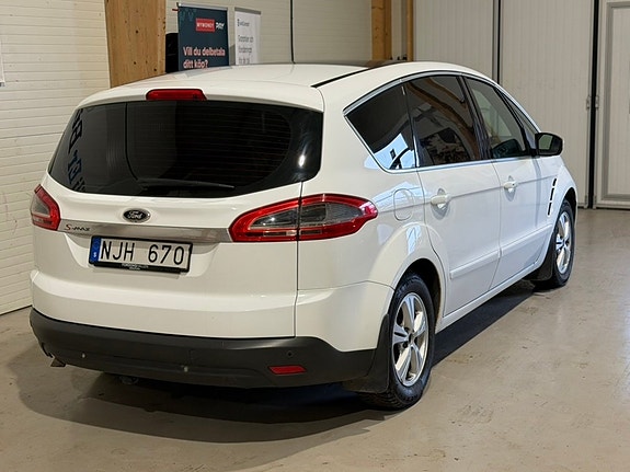 Ford S-MAX 3 of 5