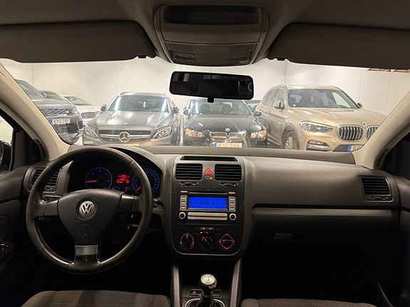 Volkswagen Golf V 12 of 15