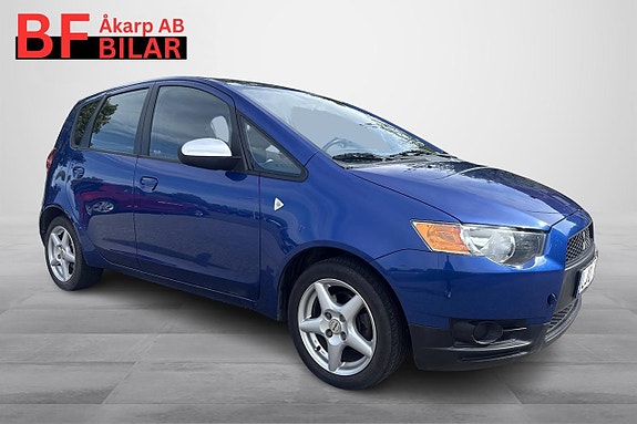 Mitsubishi Colt 7 of 19