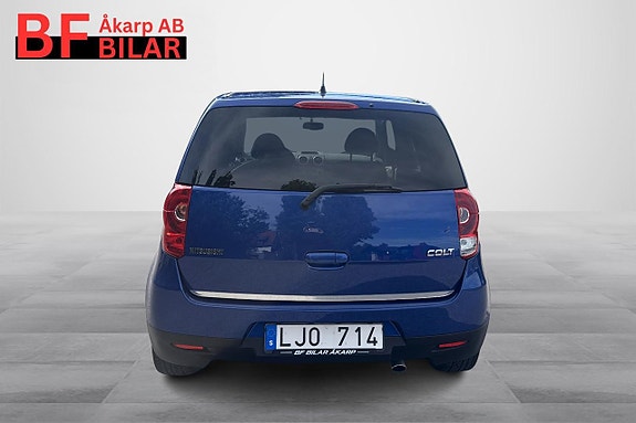 Mitsubishi Colt 5 of 5
