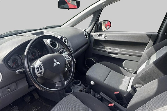 Mitsubishi Colt 3 of 5