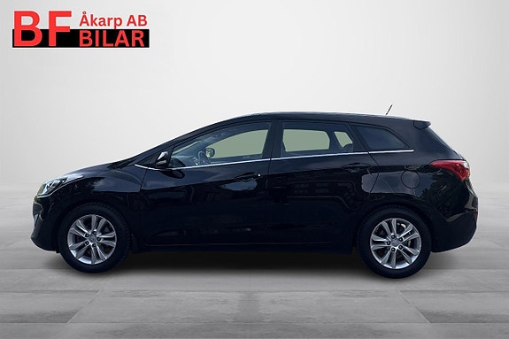 Hyundai i30 2 of 5
