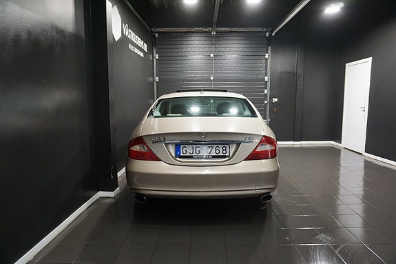 Mercedes-Benz CLS350 6 of 21