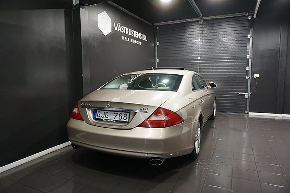 Mercedes-Benz CLS350 5 of 5