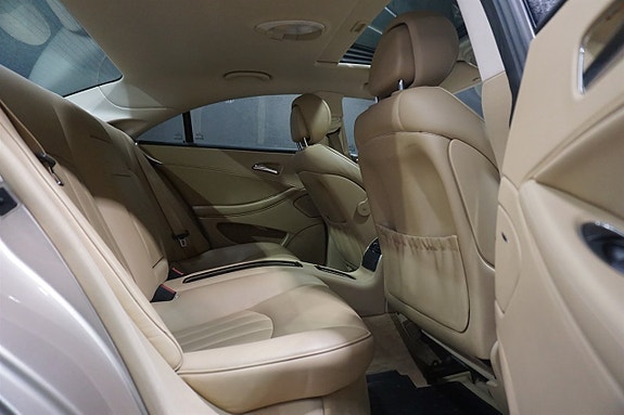 Mercedes-Benz CLS350 10 of 21