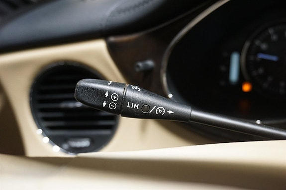 Mercedes-Benz CLS350 18 of 21