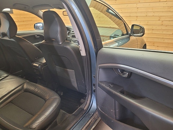 Volvo V70 16 of 22