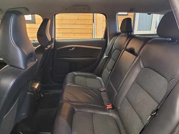 Volvo V70 15 of 22