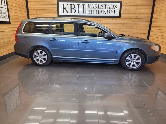 Volvo V70 7 of 22