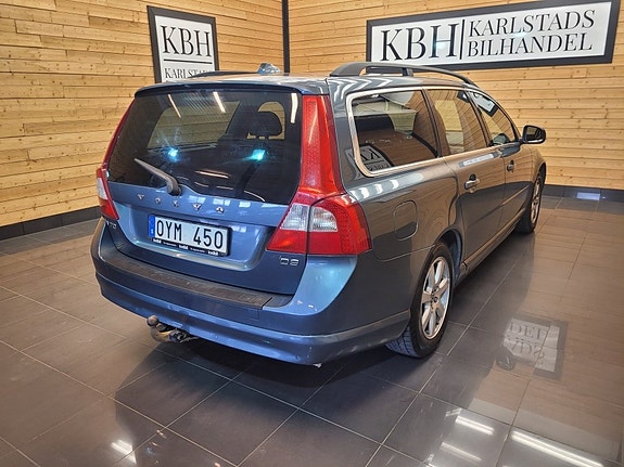 Volvo V70 6 of 22