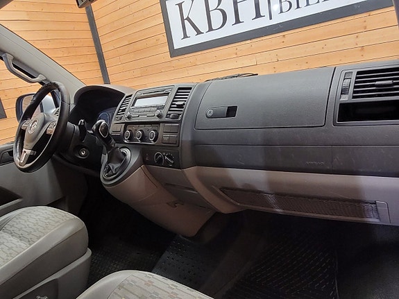Volkswagen Transporter 15 of 17