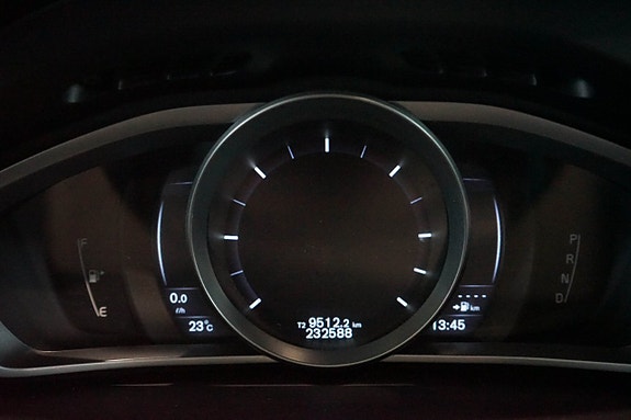 Volvo V40 9 of 24