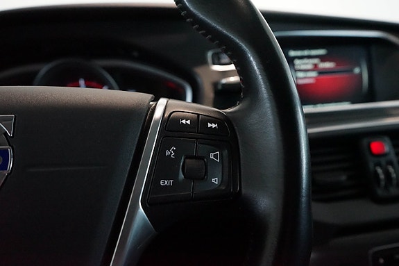 Volvo V40 15 of 24