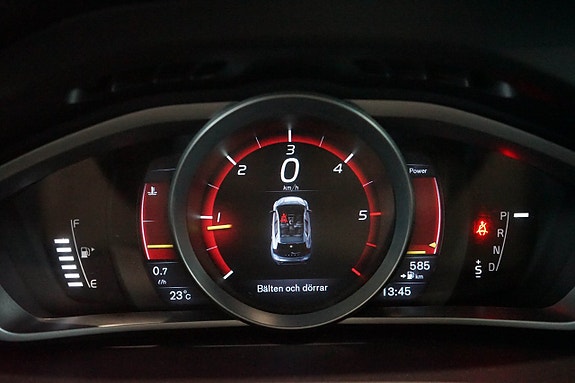 Volvo V40 10 of 24