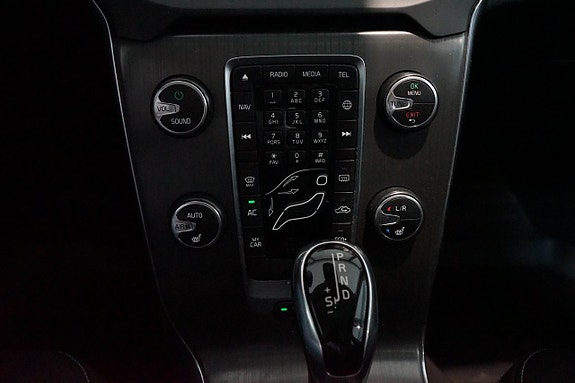 Volvo V40 13 of 24
