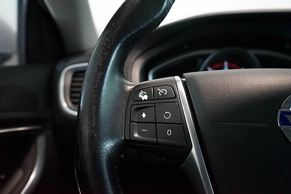 Volvo V40 16 of 24