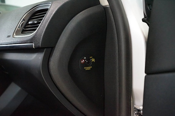 Volvo V40 24 of 24