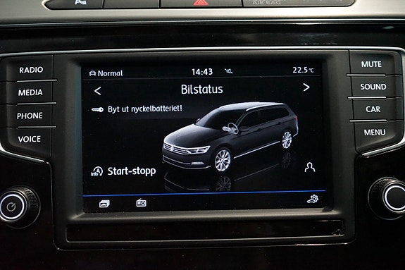 Volkswagen Passat 16 of 30