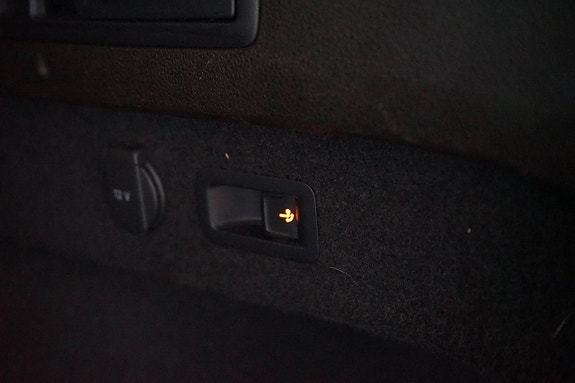 Volkswagen Passat 11 of 30