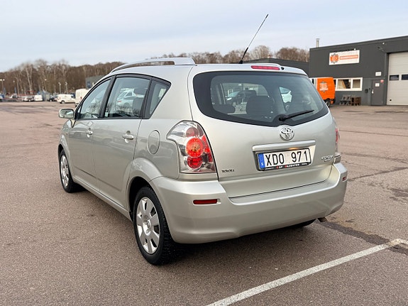 Toyota Corolla Verso 9 of 26