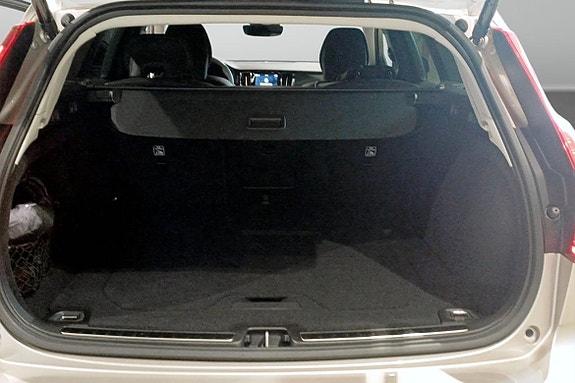 Volvo V60 9 of 13