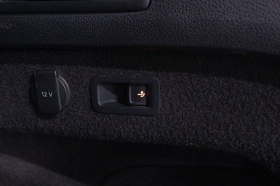 Volkswagen Passat 8 of 25