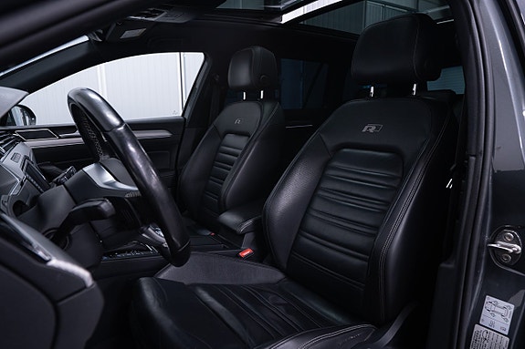 Volkswagen Passat 11 of 25