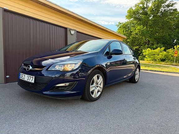 Opel Astra 2 of 5