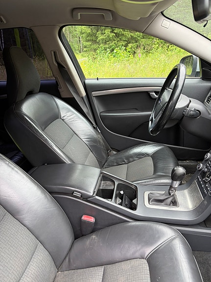 Volvo V70 10 of 10