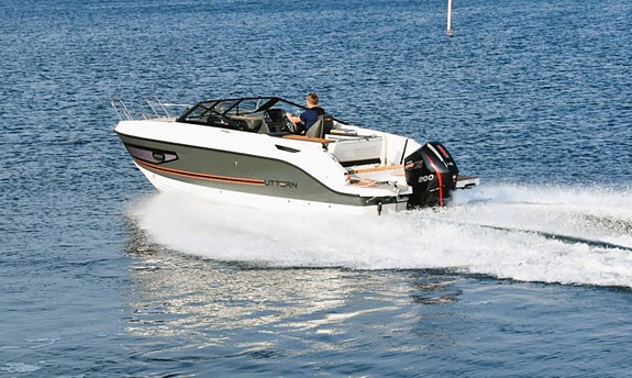Uttern D70 2022 med Mercury Pro XS 200 i nyskick! 4 of 12
