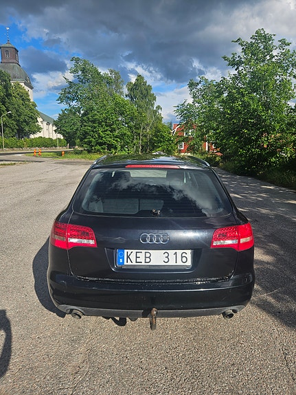 Audi A6 4 of 11