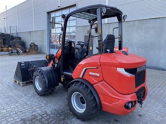 Manitou MLA 3-25H 4P 2 of 10