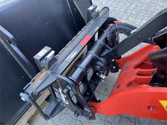 Manitou MLA 3-25H 4P 9 of 10