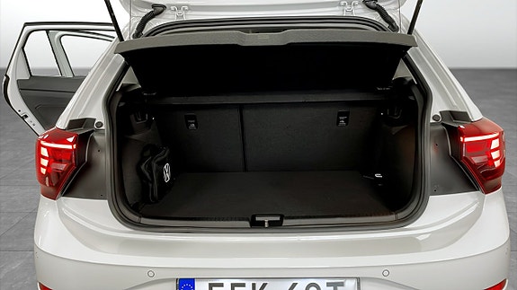 Volkswagen Polo 12 of 15