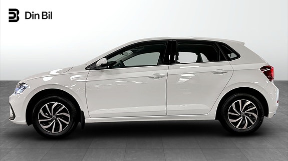 Volkswagen Polo 2 of 15