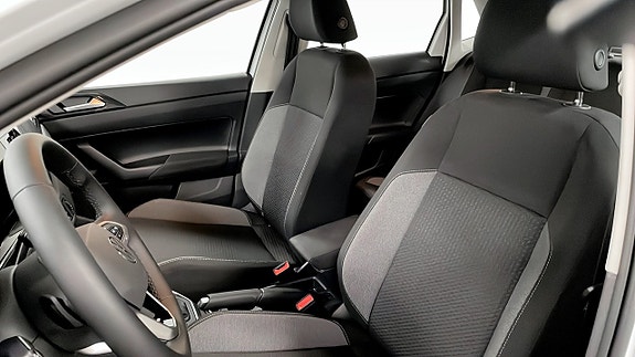 Volkswagen Polo 8 of 15