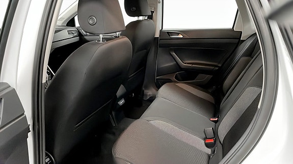 Volkswagen Polo 11 of 15