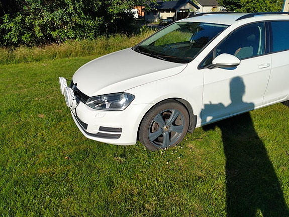 Volkswagen Golf VII 3 of 5