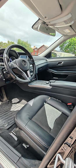 Mercedes-Benz E250 8 of 9