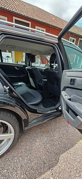 Mercedes-Benz E250 6 of 9