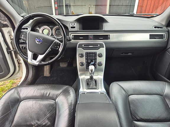 Volvo XC70 5 of 5