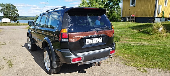 Mitsubishi Pajero Sport 4 of 5