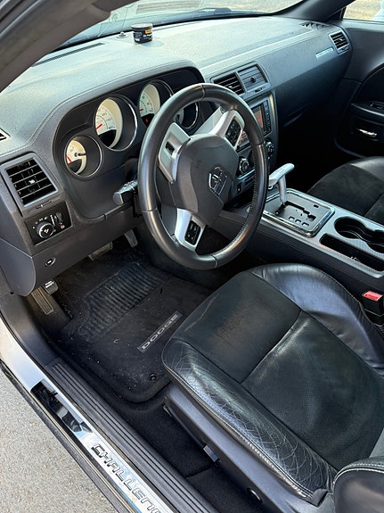 Dodge Challenger 5 of 5