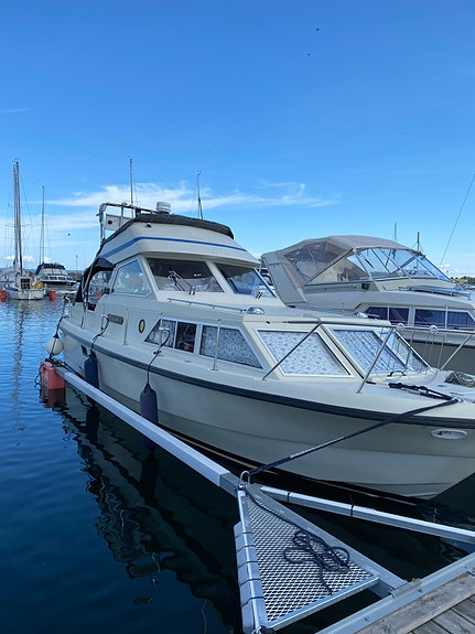 Motorbåt Orrskär 1000 Flybridge 2 of 7