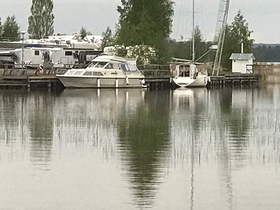 Motorbåt Orrskär 1000 Flybridge 5 of 7